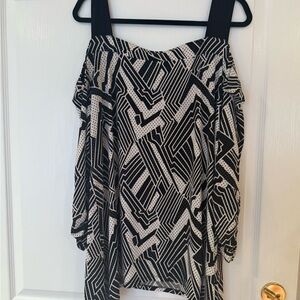 Talk of the Walk Cold Shoulder Asymmetrical Long Sleeve Geometric Design Tunic